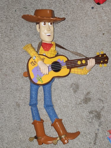 Toy story singing woody - singing, 1999